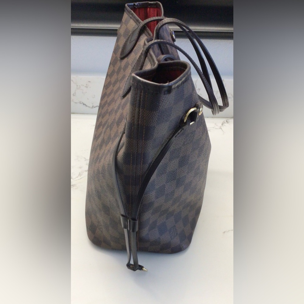 Louis Vuitton Damier Neverfull MM Tote Bag - Picture 6 of 16